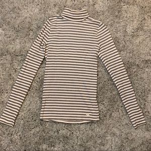 💚HOLLISTER Turtle Neck